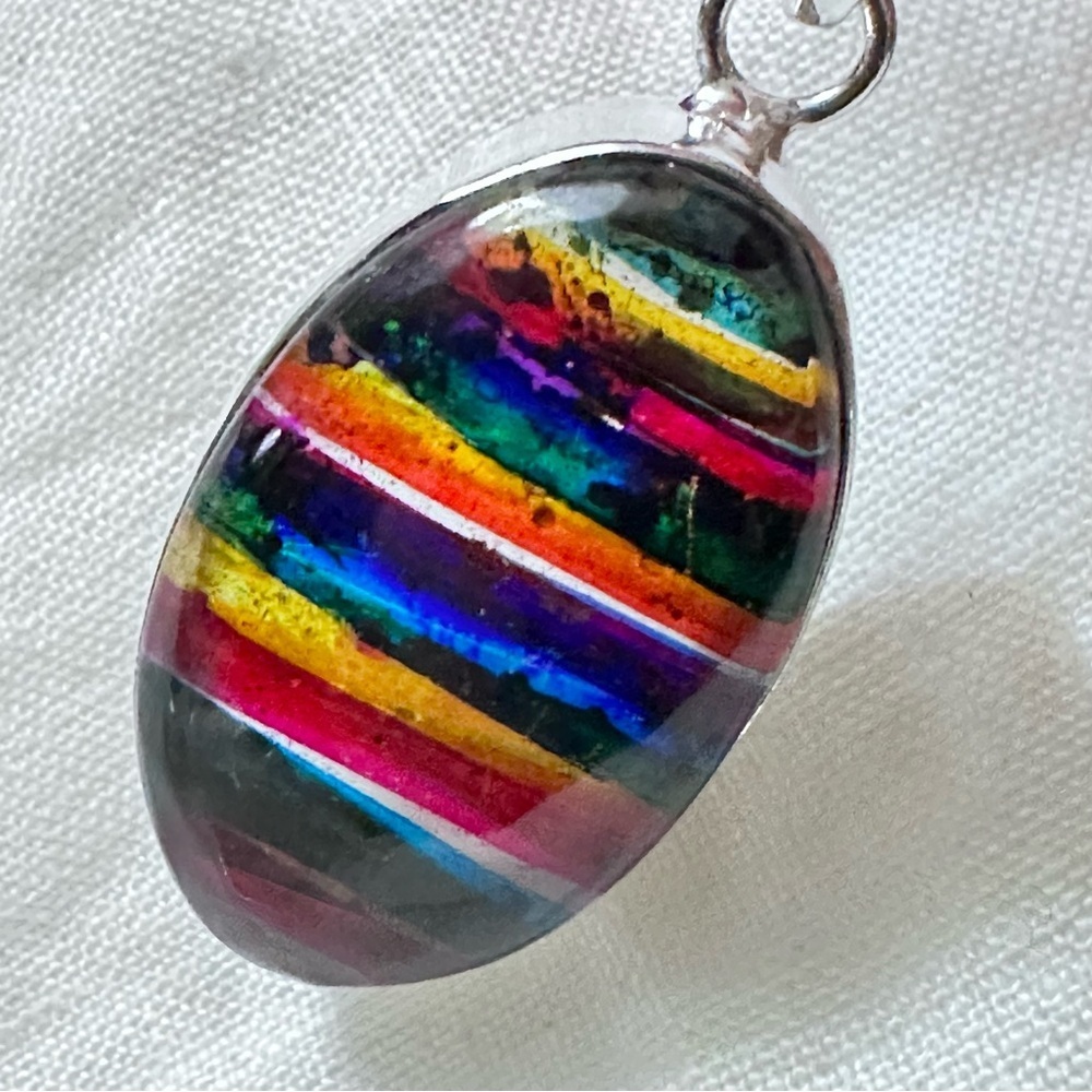 Artisan Handcrafted Jewelry AMMOLITE Striped Oval Stone Pendant Necklace